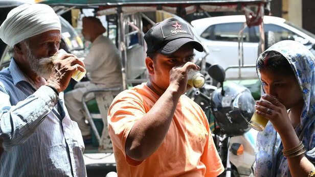 बढ़ती गर्मी में खुद को रखे हाइड्रेट