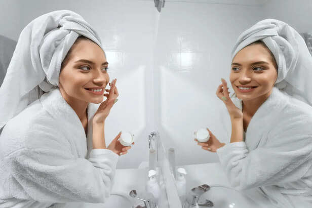 Morning vs Night Skincare Routine
