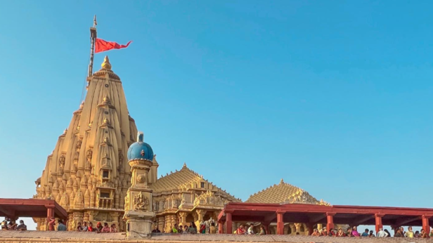 Somnath Temple | Instagram - @kamiya_jani
