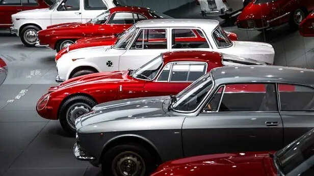 Fancy car                      (Image Credit:Pexels)