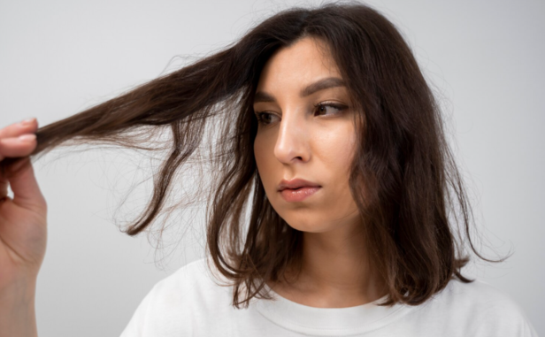 Dull and Dry hair                       (Image Credit:Freepik)
