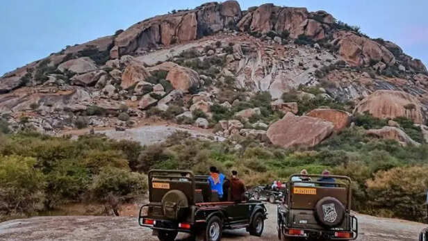 जवाई में हैं विशाल ग्रेनाइट की पहाड़ियां, प्राकृतिक गुफाएं और खुले चट्टानी क्षेत्र