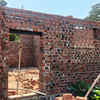 Police find mafia squatting on land reserved for station
