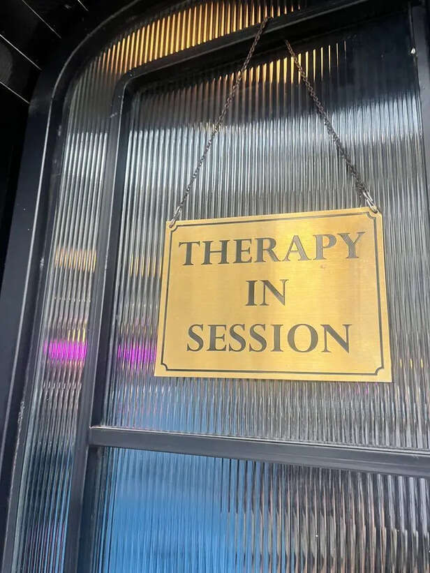 How Therapy Influencers and Mental Health Creators Are Changing Instagram for Gen Z