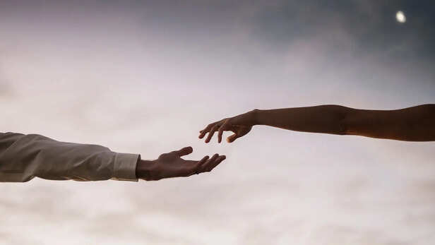 A Quiet Connection Between Two Strangers