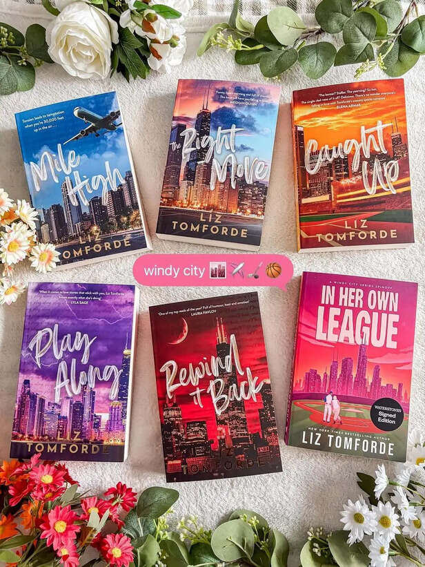 Instagram / @erinsbookshelves