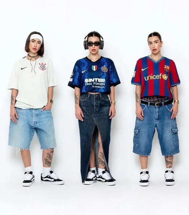 10 Pop Culture Fashion trends that blew up because of the internet