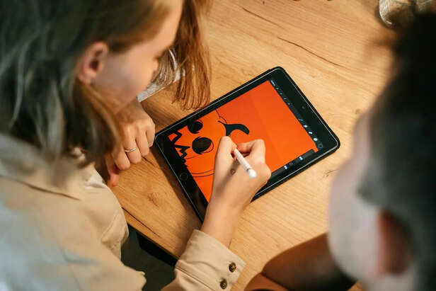 Creative Apps Running Smoothly on an iPad