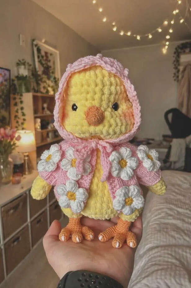 Pinterest | From tiny crochet animals and colourful flower bouquets to handmade tops and trendy accessories, yarn creations are popping up everywhere.