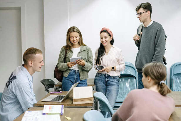 The Importance of Communication for Students