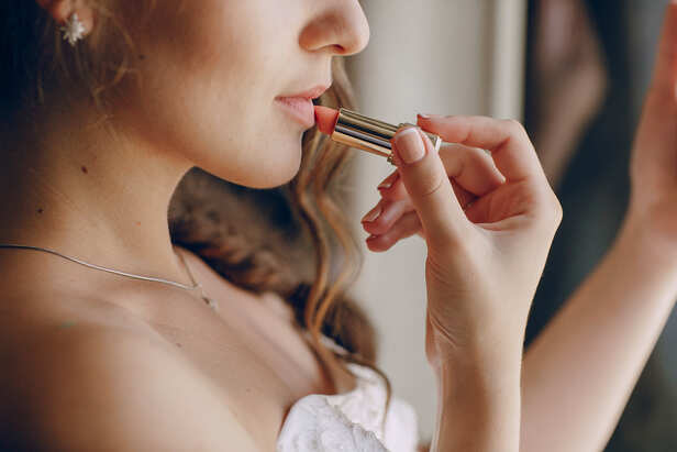 Nude lipstick