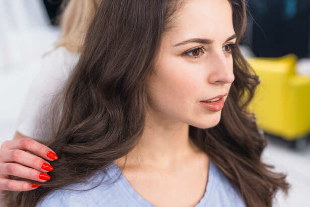 Shoulder-Length Lob for Balanced Proportions
