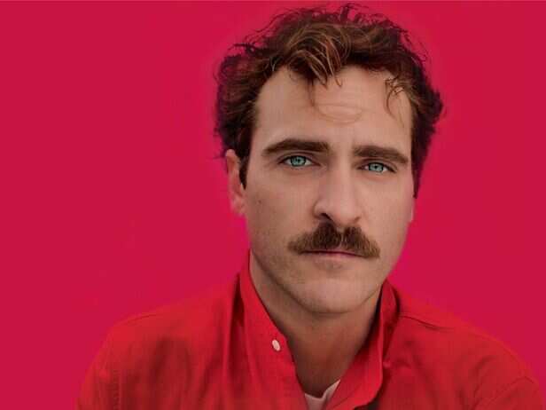 Theodore Twombly, an introverted writer, buys an Artificial Intelligence system to help him write in the movie Her