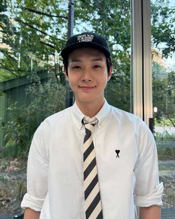 Instagram/dntlrdl | Choi Woo-shik is said to have ignored the black fan despite acknowledging others nearby.