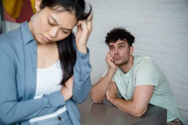 How to Deal With Mixed Signals in Dating