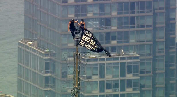 Couple charged with felonies for Empire State Building climb-turned-proposal