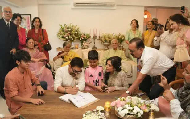 Aamir Khan and Gauri's sons steal the show as ring bearers at their parents' wedding