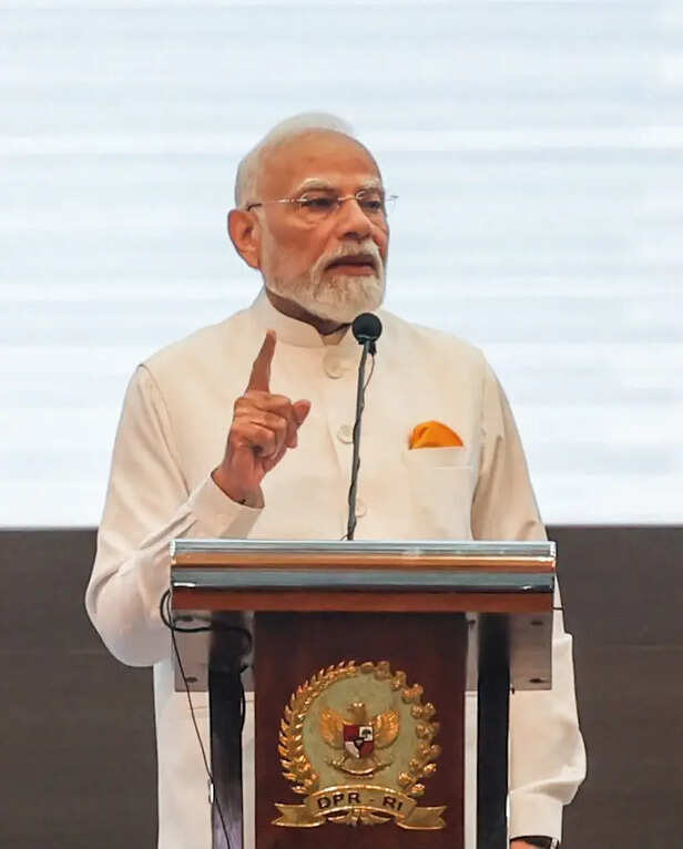 JakartaPrime Minister Narendra Modi addresses the In...