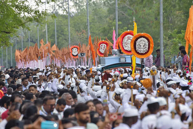 Akola [Maharashtra], Jun 24 (ANI): Devotees participates in the second day of th...