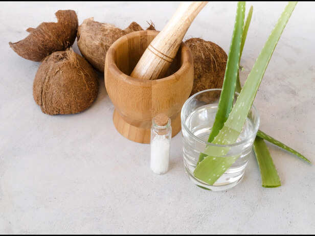 Coconut Oil and Aloe Vera Hair Mask