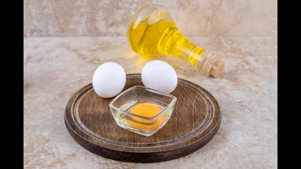 Egg Yolk and Olive Oil Treatment