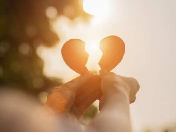 ​Modern relationships face new pressures from smartphones, poor communication and hidden resentment