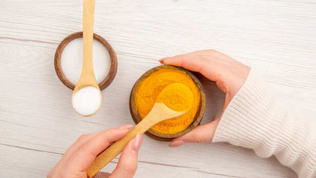 DIY Turmeric Face Packs