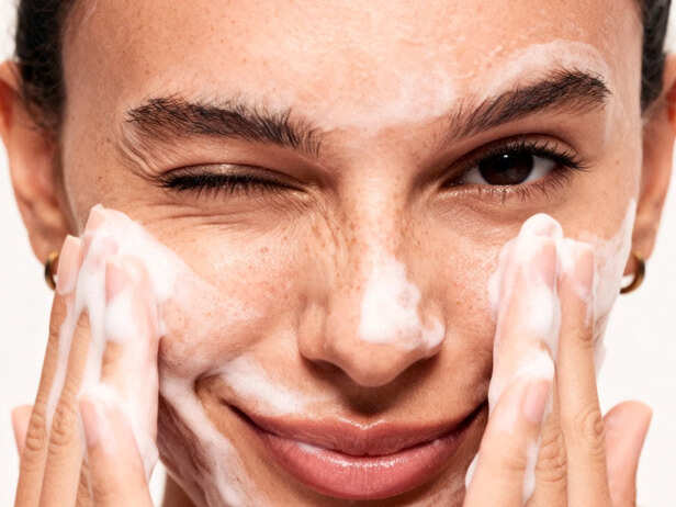 Double cleansing with oil and foam cleanser
