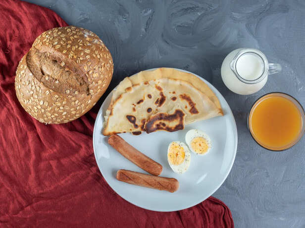 Healthy high-protein parathas on a breakfast plate