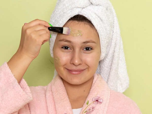 Rice Flour and Rose Water Face Pack