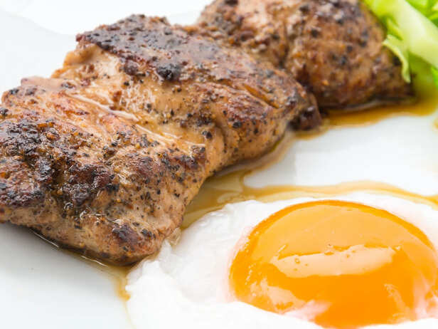 Grilled Chicken Breast and Whole Eggs​