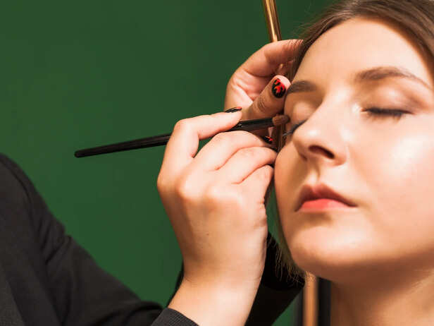Eye makeup