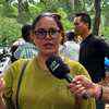 हर नए नाम के साथ अपनों के मिलने की उम्मीद लगाए परिवार