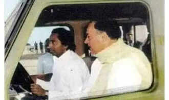 कमलनाथ और गांधी परिवार का रिश्ता