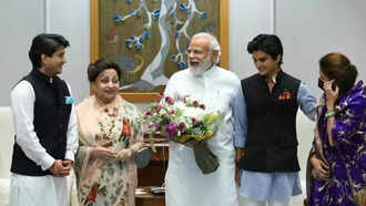 PM मोदी संघ सिंधिया परिवार