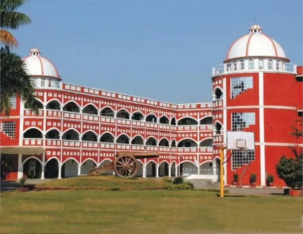 क्राइस्ट चर्च स्कूल 3