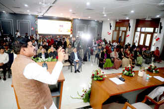 CM Mohan Yadav flagged off mobile unit vehicles