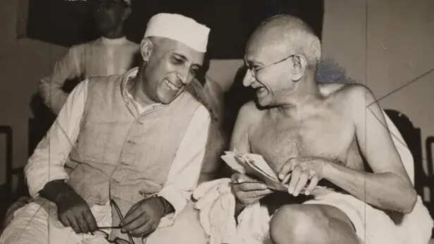 कांग्रेस का स्थापना दिवस: महात्मा गांधी किसके कहने पर कांग्रेस से जुड़े,  उनके आने के बाद कितनी बदली पार्टी? | Congress Foundation Day Interesting  Story On Mahatma ...