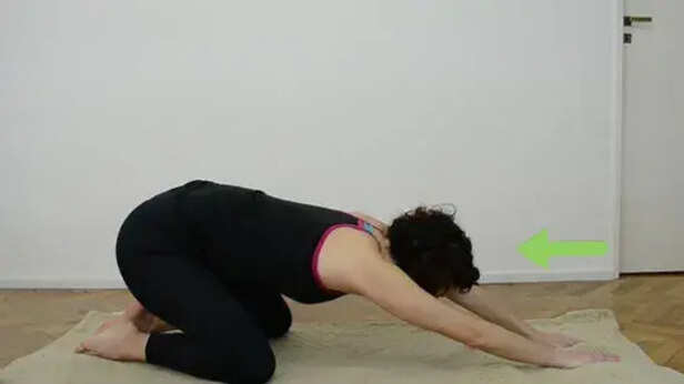 4 Ways to Do the Cat Pose in Yoga - wikiHow