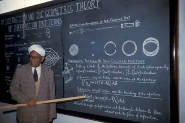 1960s :: Dr. C.V.Raman Teaching Diffraction : r/IndiaSpeaks