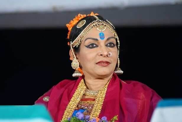 Mallika Sarabhai Biography | Childhood, Family, Facts