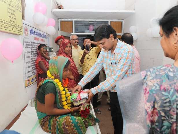 SURESH KUMAR IAS 1