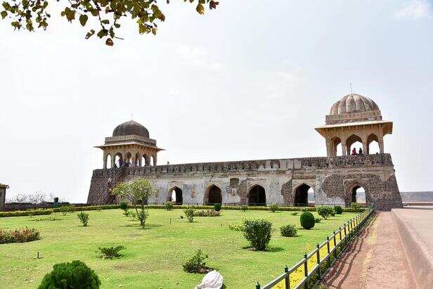 Rani Roopmati's Pavilion, Mandu: How To Reach, Best Time &amp; Tips