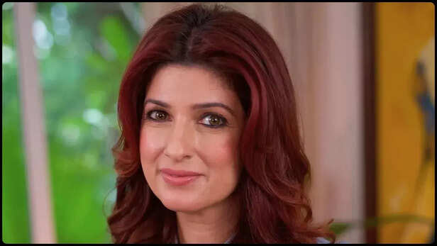 मुझे हॉट लड़की से गाय बना दिया...', Twinkle Khanna ने क्यों पति Akshay  Kumar को लेकर कही ऐसी बात? - Akshay Kumar wife Twinkle Khanna recalls her  transformation from hot chick to