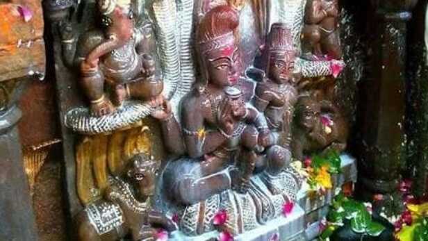 उज्जैन: रहस्यमयी नागचंद्रेश्वर मंदिर, साल में सिर्फ एक बार नाग पंचमी पर  खुलते हैं पट | Mysterious Nagchandreshwar Temple in Ujjain opens on  Nagpanchami - Hindi Oneindia