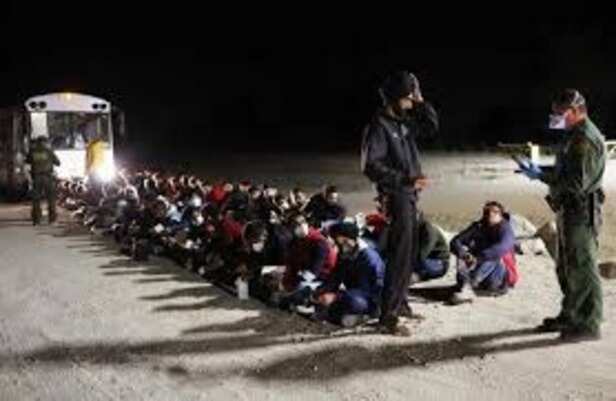 us-deportation-indian-citizens-handcuffed-back