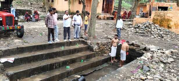 bharthari-dham-rajasthan-infrastructure-and-political-controversies