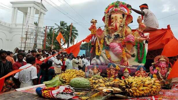 Bhopal Famous Ganesh Pandals | Tourism News in Hindi Samachar | Tourism की  ताज़ा खबरे हिन्दी में | ब्रेकिंग और लेटेस्ट न्यूज़ in Hindi Newstrack |  News Track Hindi News | Latest