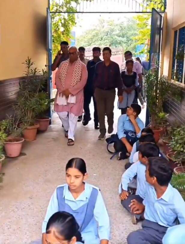 rajasthan-education-minister-madan-dilawar-school-inspection