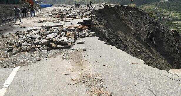भारी बारिश के कारण माता वैष्णो देवी मार्ग पर भूस्खलन, कोई हताहत नहीं